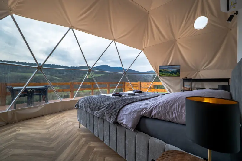 Glamping pod Hradom